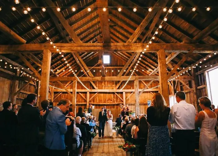 Lake Orchard Farm Retreat
